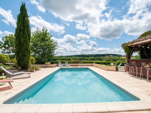 Fantastic Holiday Home In D�gagnac With Jacuzzi