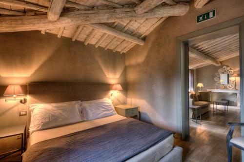 Villa Sassolini Luxury Boutique Hotel