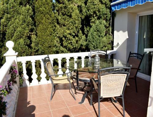 Villa Maxine