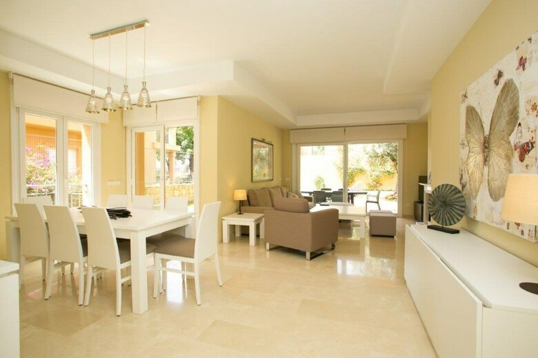 Villas Altos De Marbella