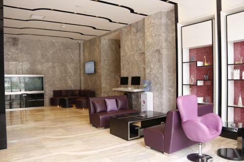 Lavande Hotel Longnan Changjiang River Avenue