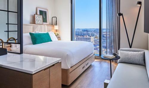 Omni Boston Hotel At The Seaport