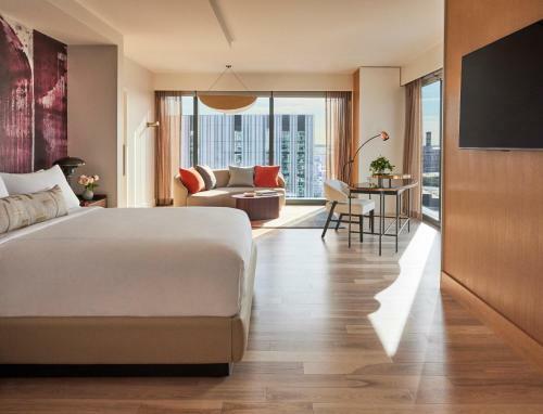 Omni Boston Hotel At The Seaport
