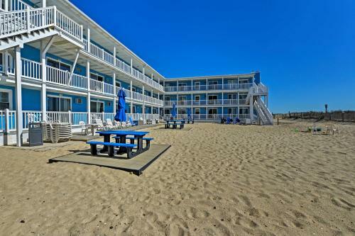 Apartamento Bright Dog-friendly Escape With Direct Beach Access!
