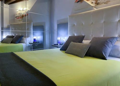 Apartaments Y Habitacions Entre Volcans