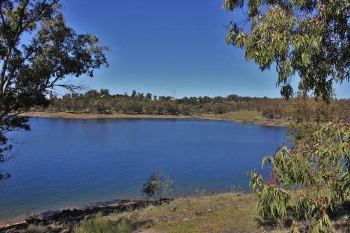 Apartamentos Embalse De Orellana