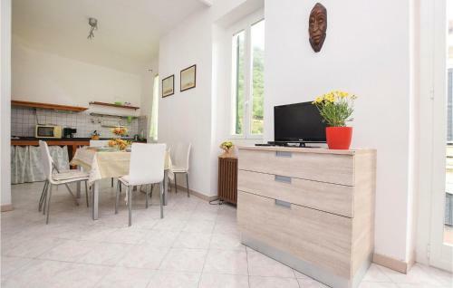 Three-bedroom Holiday Home In Molini Im
