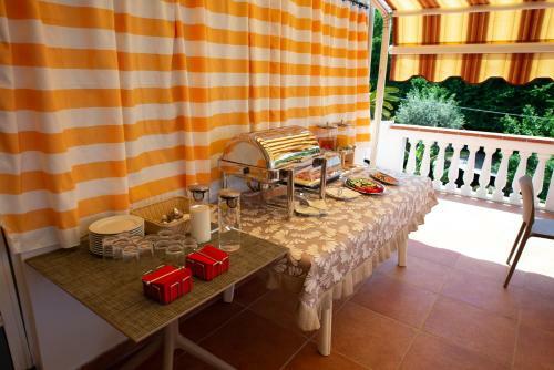 B&B Esterita