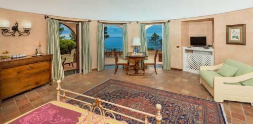 Hotel Porto Pirgos