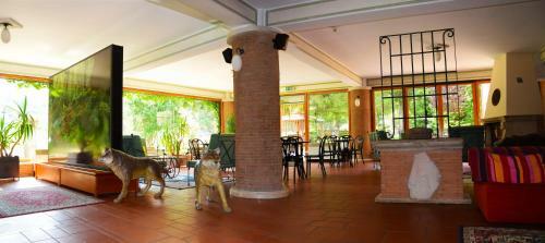 Hotel Lh Albergo Il Picchio
