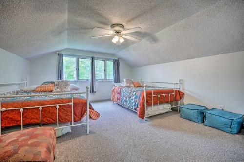 Harbor Country Retreat With Pool 3 Mi To Lake!