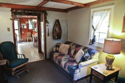 Cabin #4 - Loon's Landing Cabin