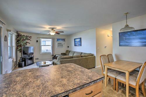 Peaceful Lakefront Houghton Lake Property With Deck!