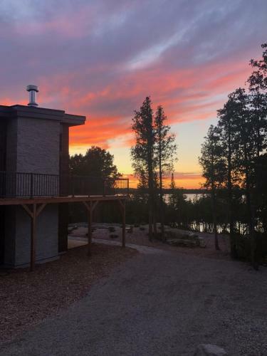 Stone Cove Waterfront Adults Only B&B