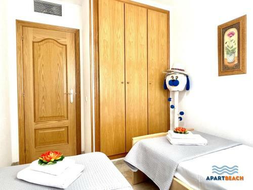 Apartbeach Illes Balears Junto Playa Y Parking