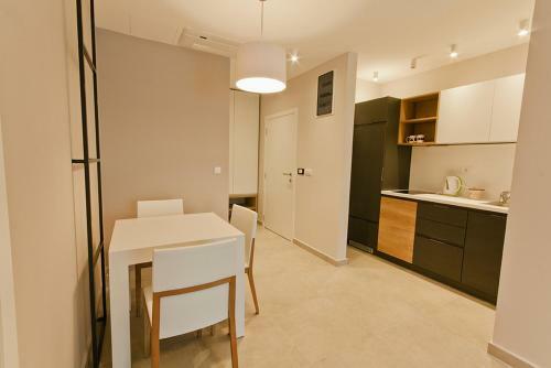 Apartamento Hotel Hills - Free Parking & Breakfast