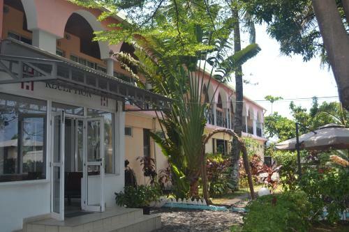 Hotel H�tel Les Arcades