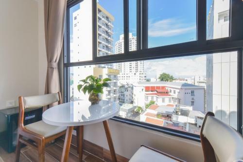 Y?n V�ng Hotel & Apartment Nha Trang - C?nh Ch? ??m