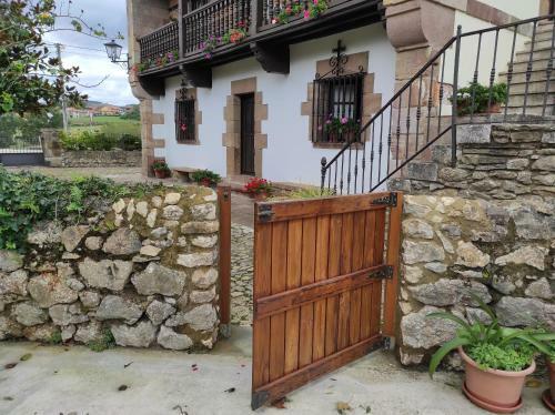Apartamentos La Casa Solariega