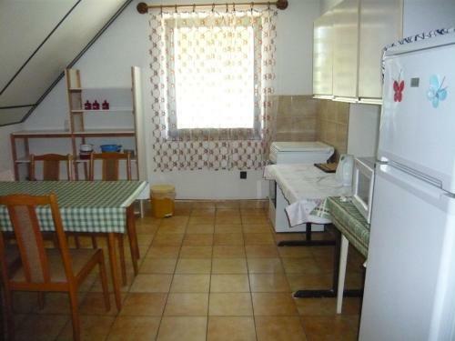 Andrea Apartman Als�p�hok