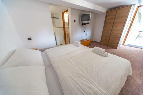 Sunset Apartmanh�z