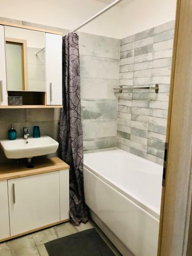 Apartamento Lelle Riviera