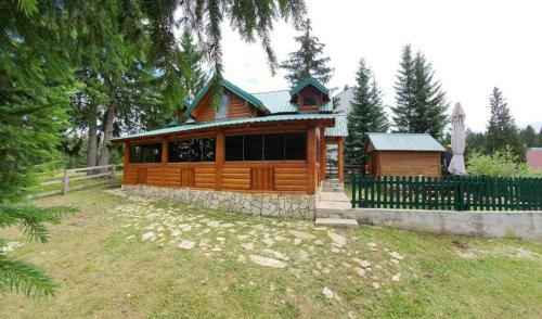 Lodge Pines House