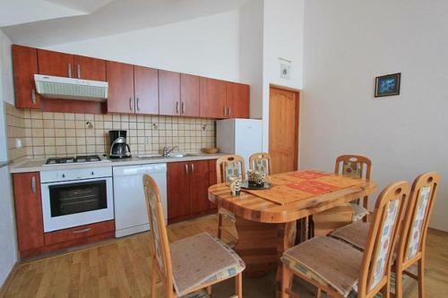 Beachfront Apartments Rukavina