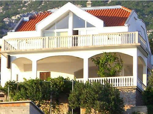 Beachfront Apartments Rukavina