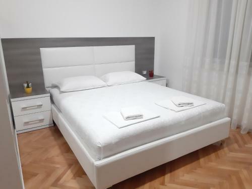 Hostal Apartments Aria