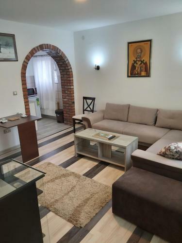 Apartmani Tri A