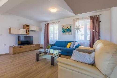 Apartments Dijana