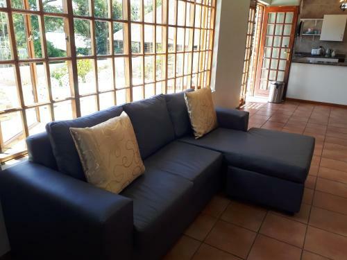 Cottage, Close To Uj, Milpark, Wits
