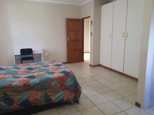 Cottage, Close To Uj, Milpark, Wits