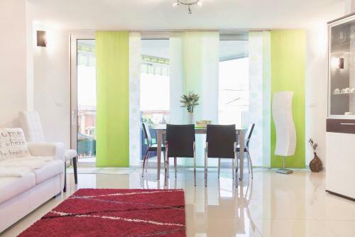 Charming 2-bedroom Apartment