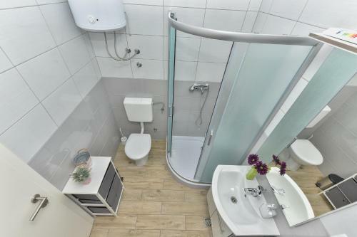 Hostal Studio Apartment Delux