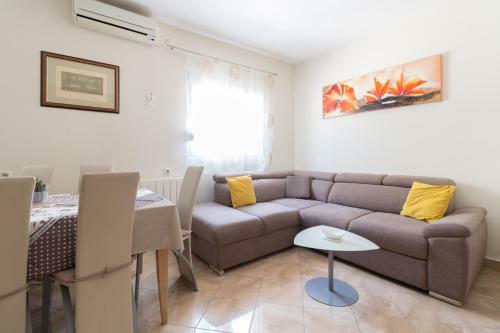 Modern Apartment Emy