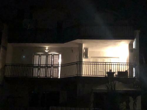 Apartment Three Lions