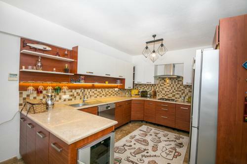 Villa Esen Daily Weekly Rentals