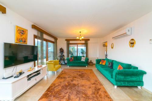 Villa Esen Daily Weekly Rentals