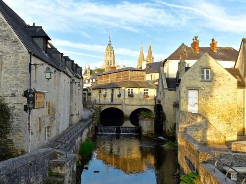 Calm And Comfortable Apartment In Bayeux