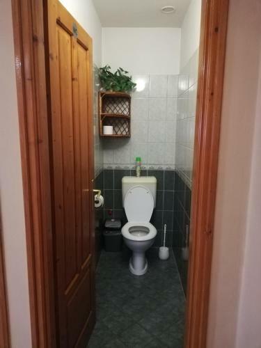 V�rkert Apartman