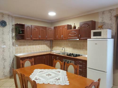 V�rkert Apartman