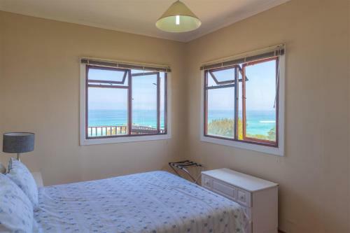 The View - Ocean Front Log House - Kleinkrantz