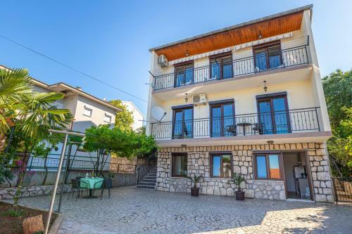 Apartmani Pila?