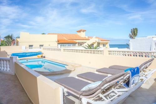Charming Villa By The Sea With Private Pool Corralejo
