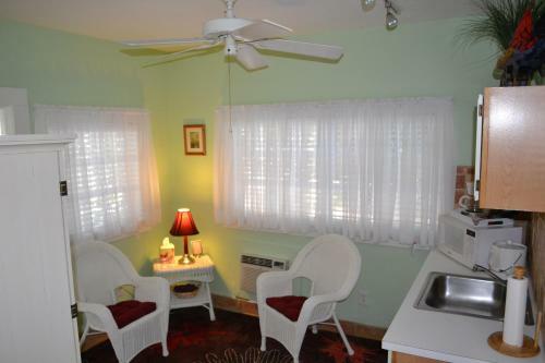 Posada Speakeasy Inn & Rum Bar