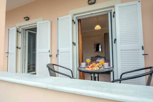 Lollas Apartments Acharavi Corfu