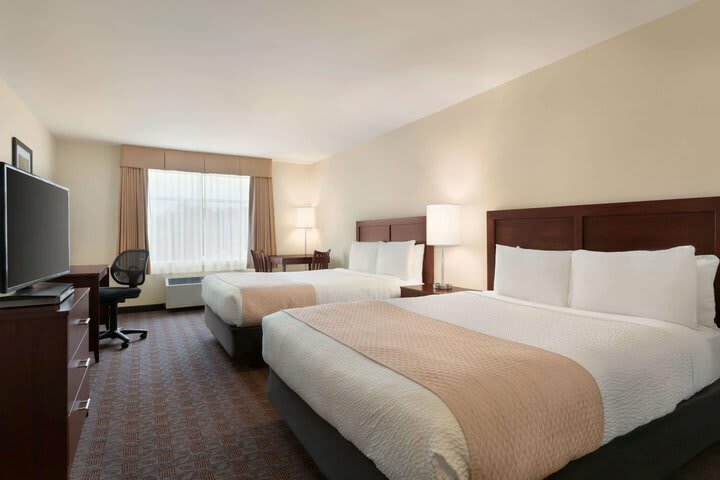 Hotel Days Inn Ottawa Airport