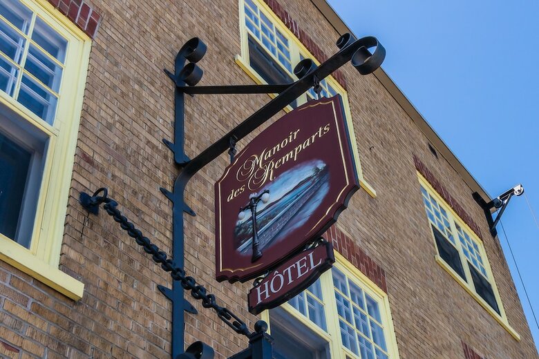 Hotel Manoir Des Remparts